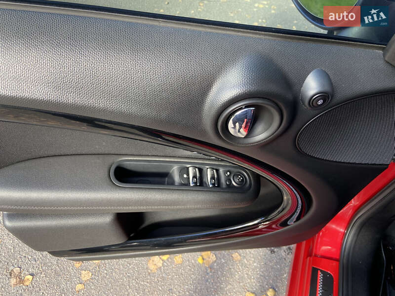 Внедорожник / Кроссовер MINI Countryman 2016 в Киеве фото 23 Внедорожник / Кроссовер MINI Countryman 2016 в Киеве