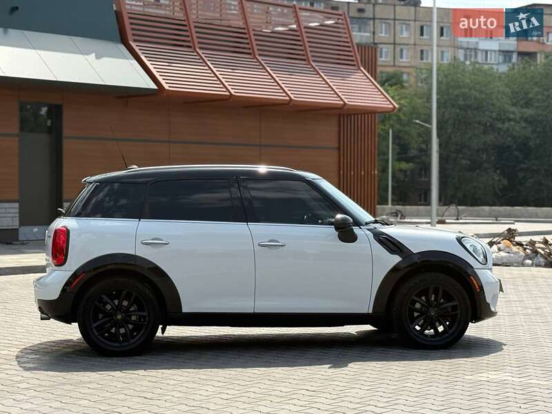 Внедорожник / Кроссовер MINI Countryman 2014 в Кривом Роге фото 7 Внедорожник / Кроссовер MINI Countryman 2014 в Кривом Роге