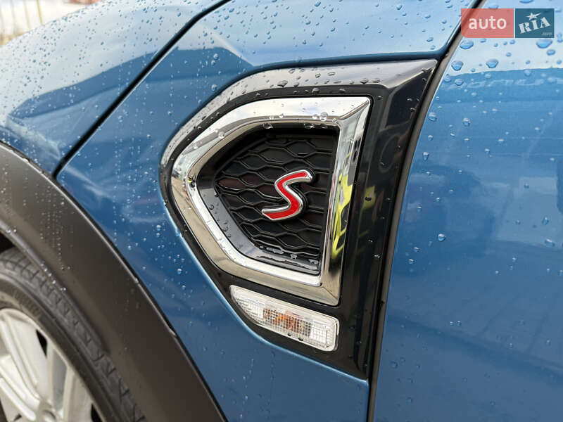 Хэтчбек MINI Countryman 2019 в Киеве