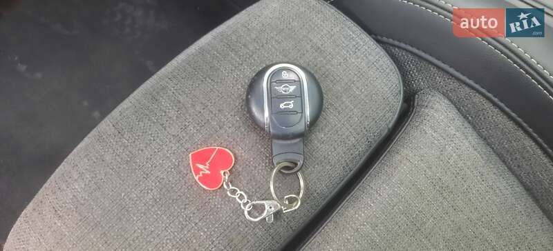 Хэтчбек MINI Countryman 2019 в Ровно