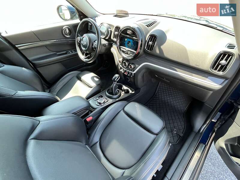 Хэтчбек MINI Countryman 2018 в Киеве