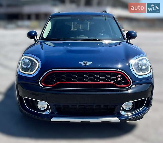 Хэтчбек MINI Countryman 2018 в Киеве