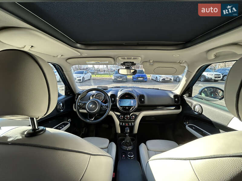 Хэтчбек MINI Countryman 2017 в Киеве