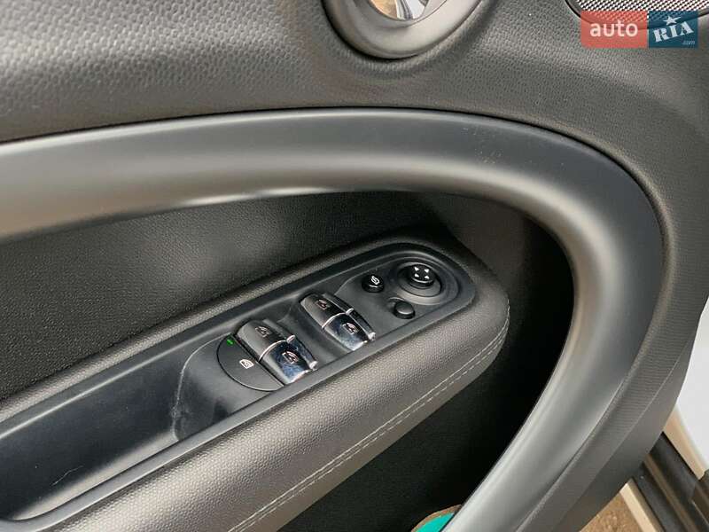 Внедорожник / Кроссовер MINI Countryman 2016 в Виннице