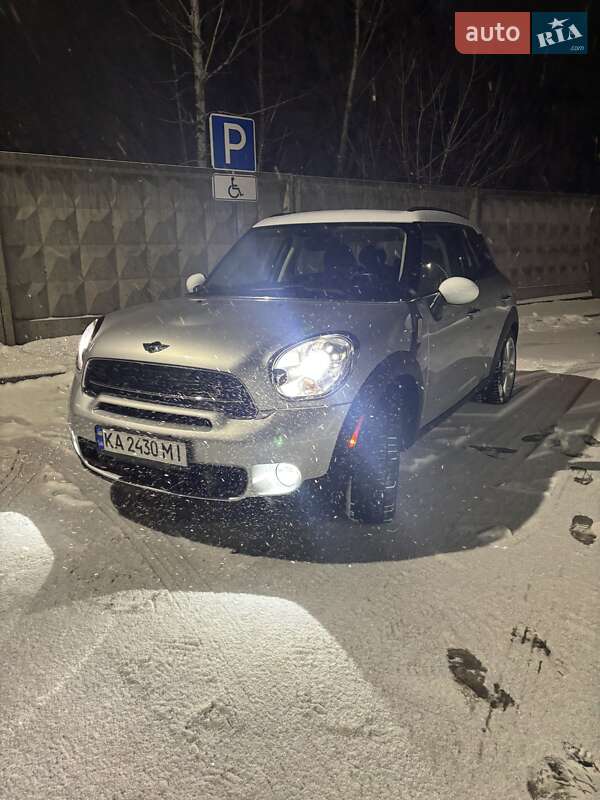 Позашляховик / Кросовер MINI Countryman 2015 в Києві