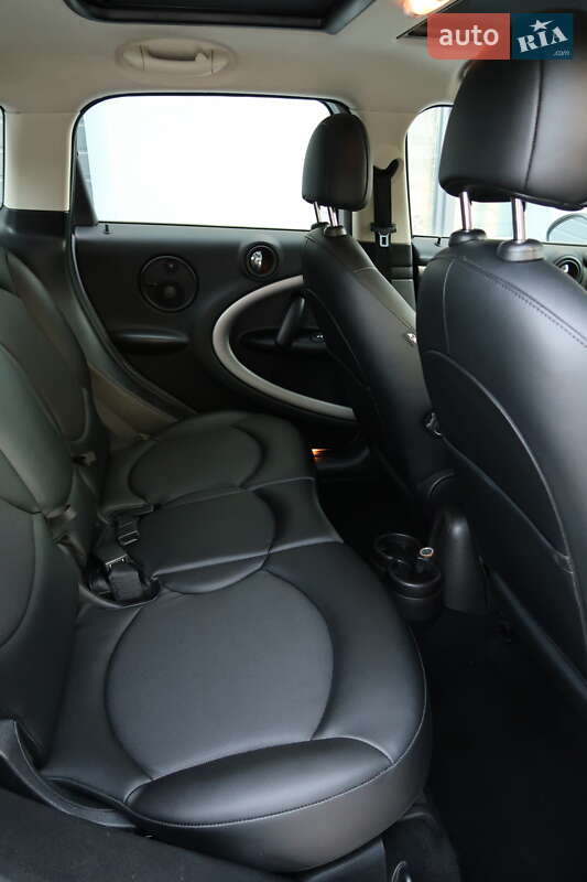 Внедорожник / Кроссовер MINI Countryman 2014 в Ровно