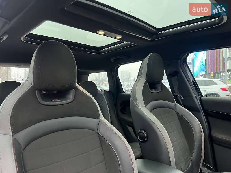 Хэтчбек MINI Countryman 2019 в Киеве