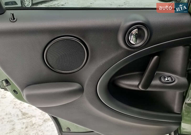 Внедорожник / Кроссовер MINI Countryman 2015 в Киеве фото 16 Внедорожник / Кроссовер MINI Countryman 2015 в Киеве