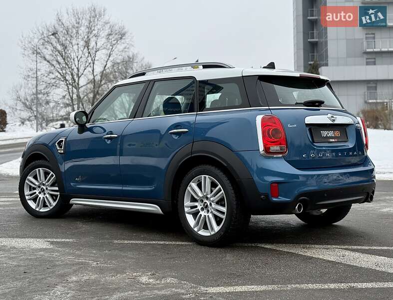 Хэтчбек MINI Countryman 2019 в Киеве фото 11 Хэтчбек MINI Countryman 2019 в Киеве