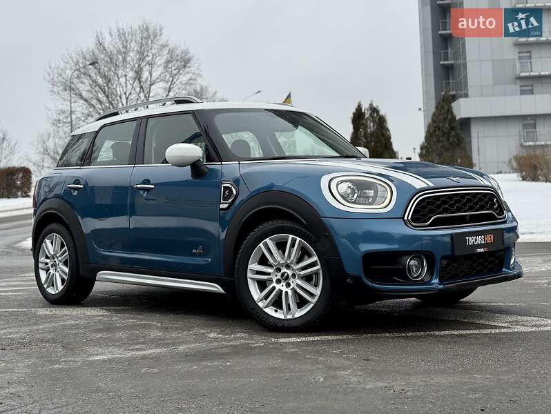 Хэтчбек MINI Countryman 2019 в Киеве фото 25 Хэтчбек MINI Countryman 2019 в Киеве