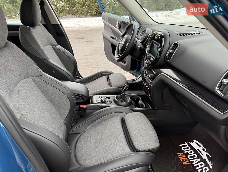 Хэтчбек MINI Countryman 2019 в Киеве фото 38 Хэтчбек MINI Countryman 2019 в Киеве