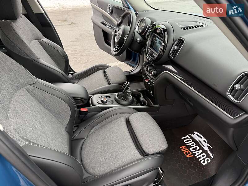 Хэтчбек MINI Countryman 2019 в Киеве фото 39 Хэтчбек MINI Countryman 2019 в Киеве