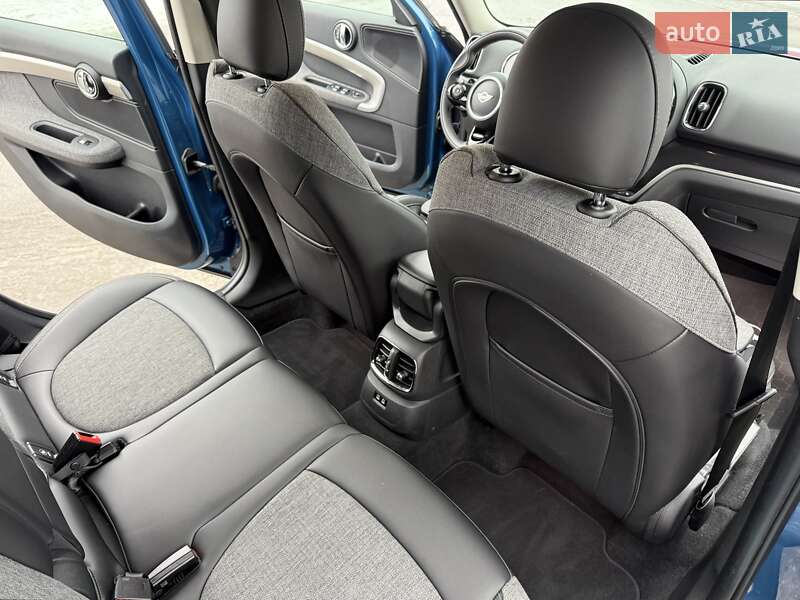Хэтчбек MINI Countryman 2019 в Киеве фото 53 Хэтчбек MINI Countryman 2019 в Киеве