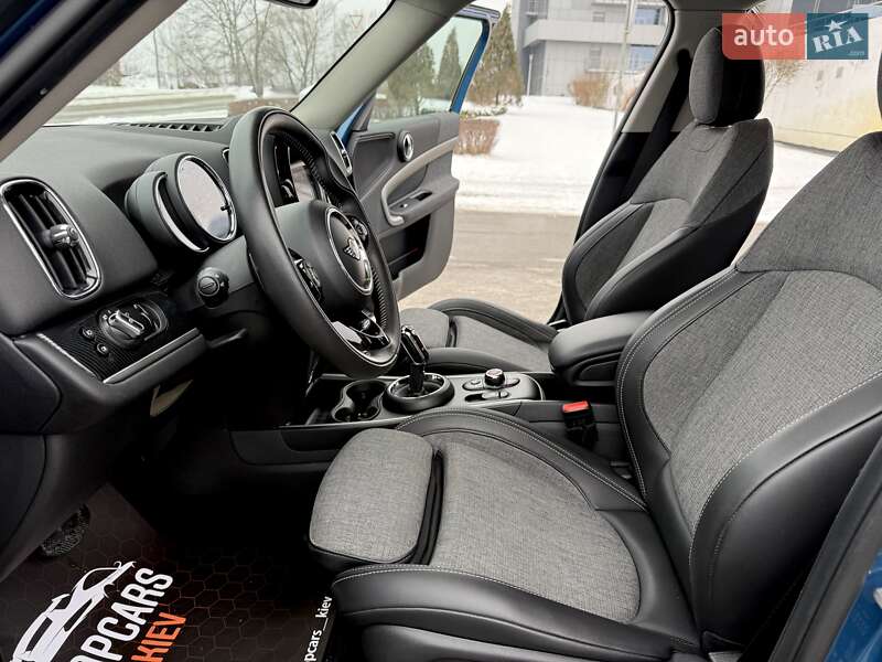 Хэтчбек MINI Countryman 2019 в Киеве фото 60 Хэтчбек MINI Countryman 2019 в Киеве