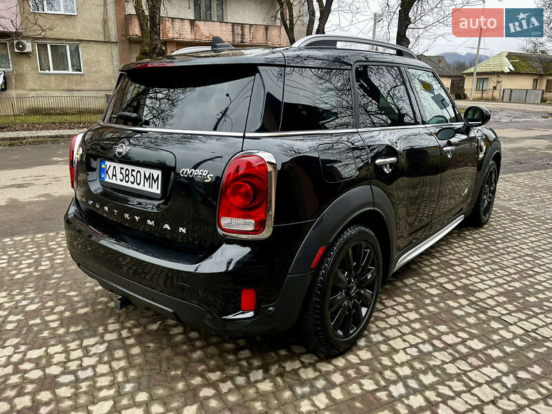 Хетчбек MINI Countryman 2018 в Сваляві