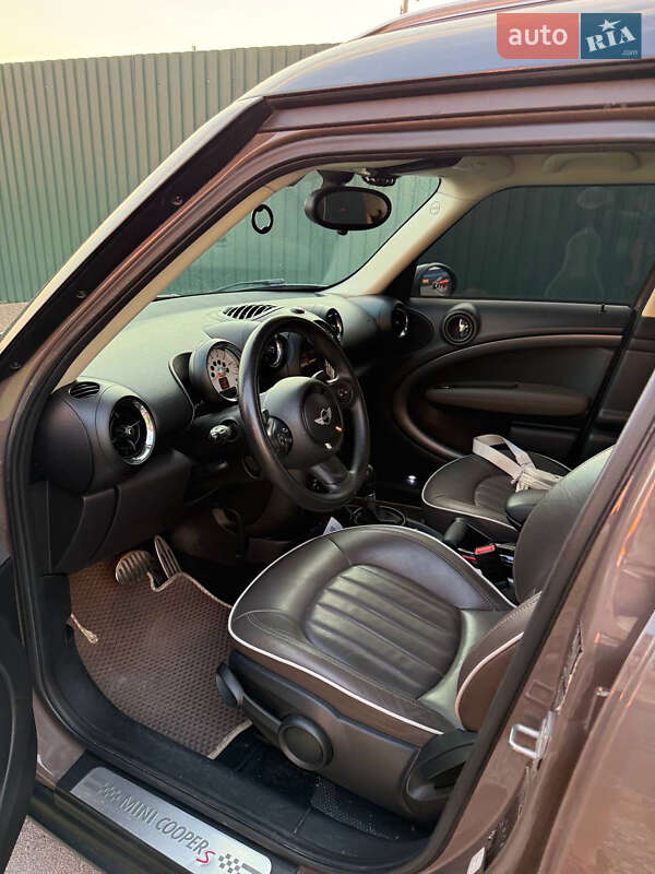 Внедорожник / Кроссовер MINI Countryman 2014 в Киеве