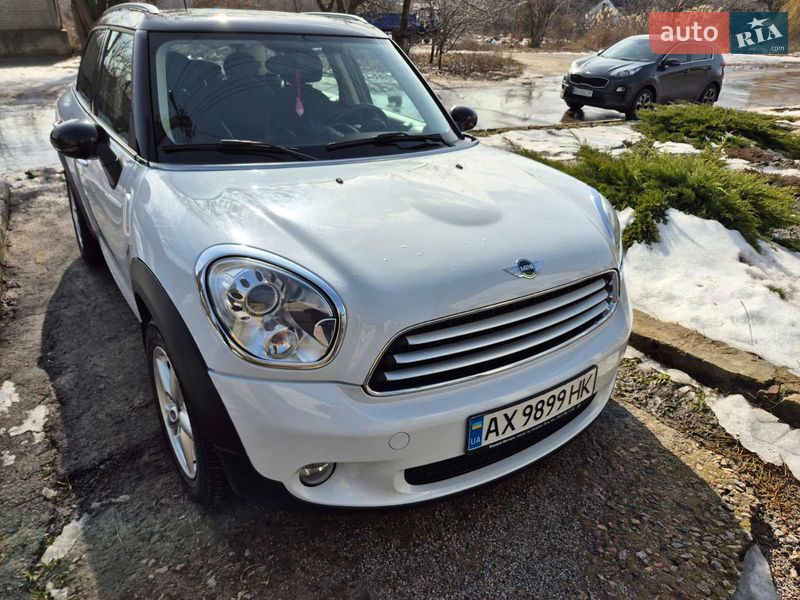Внедорожник / Кроссовер MINI Countryman 2013 в Краснограде фото 24 Внедорожник / Кроссовер MINI Countryman 2013 в Краснограде