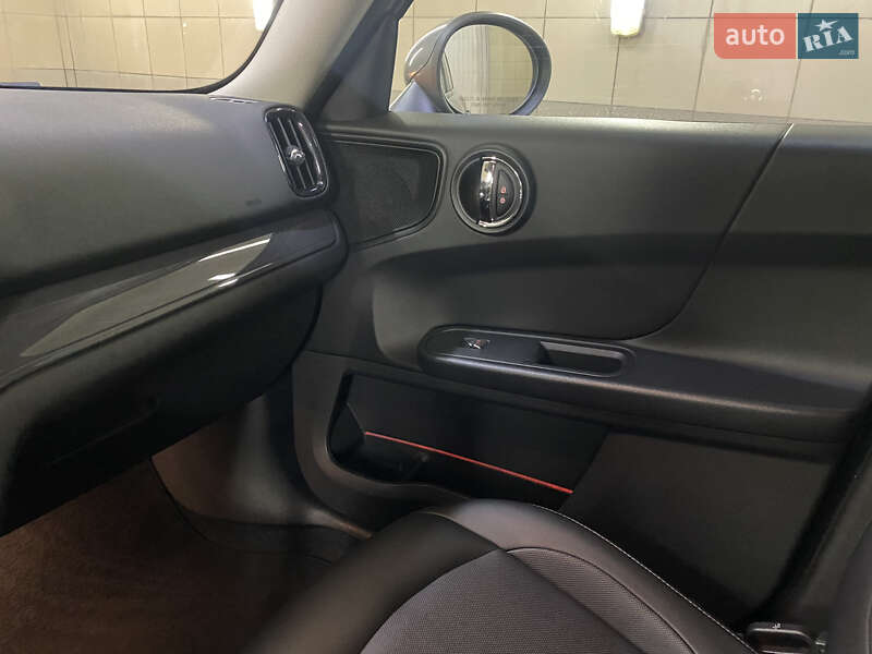 Хетчбек MINI Countryman 2018 в Києві фото 20 Хетчбек MINI Countryman 2018 в Києві