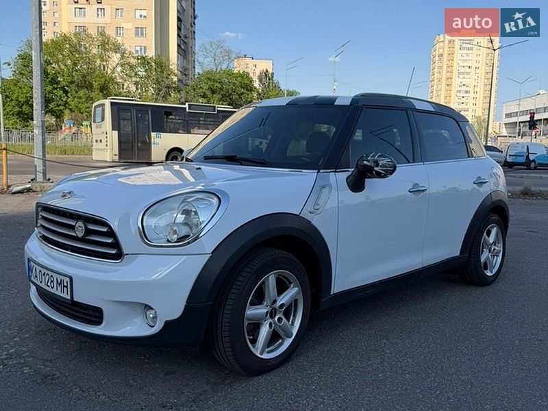 Внедорожник / Кроссовер MINI Countryman 2014 в Киеве