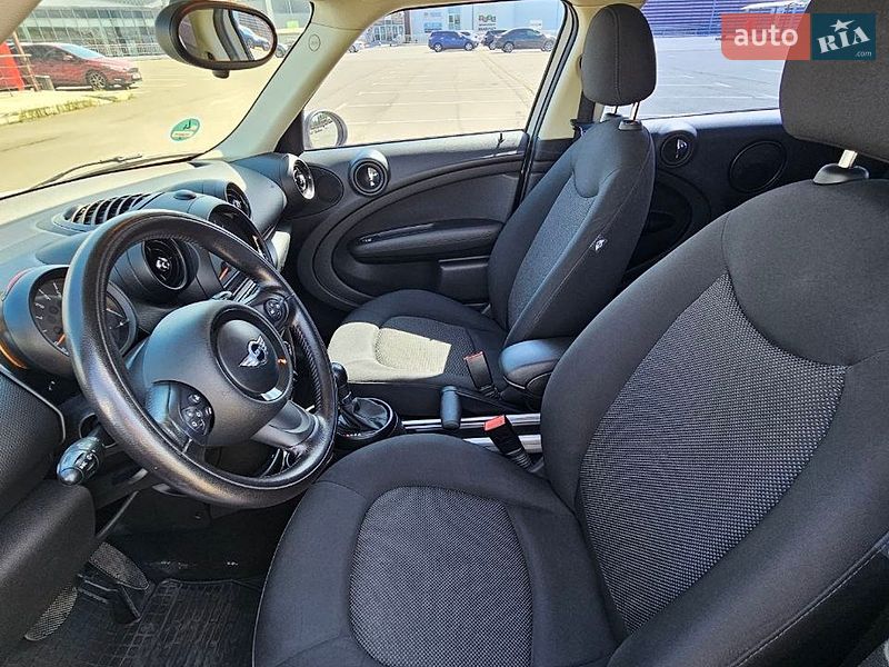 Внедорожник / Кроссовер MINI Countryman 2015 в Киеве