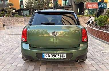 Внедорожник / Кроссовер MINI Countryman 2016 в Киеве
