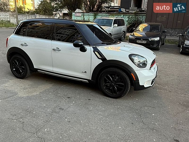Позашляховик / Кросовер MINI Countryman 2015 в Києві