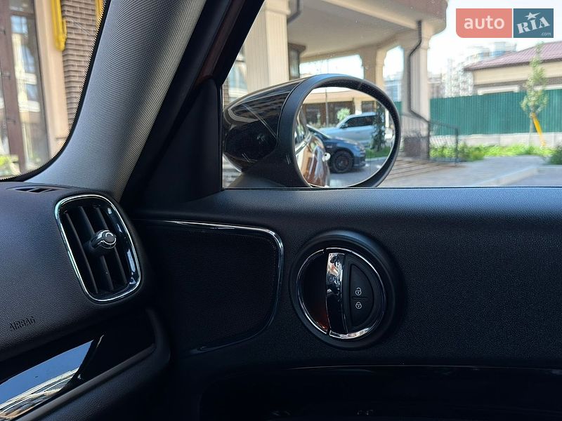 Внедорожник / Кроссовер MINI Countryman 2020 в Киеве