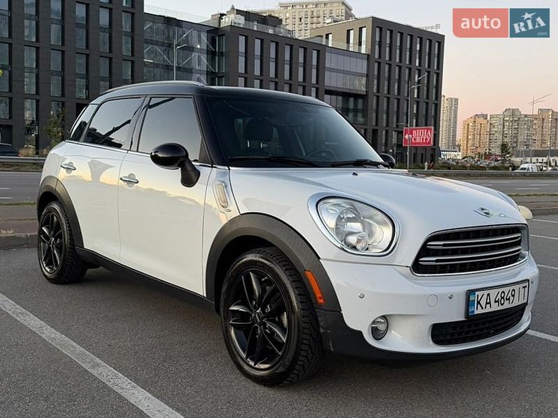 Внедорожник / Кроссовер MINI Countryman 2016 в Киеве
