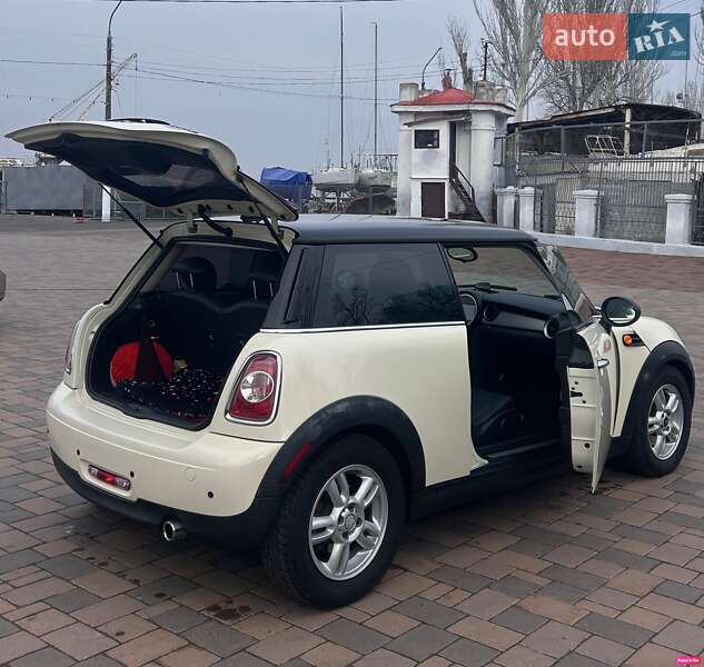 Купе MINI Coupe 2012 в Николаеве