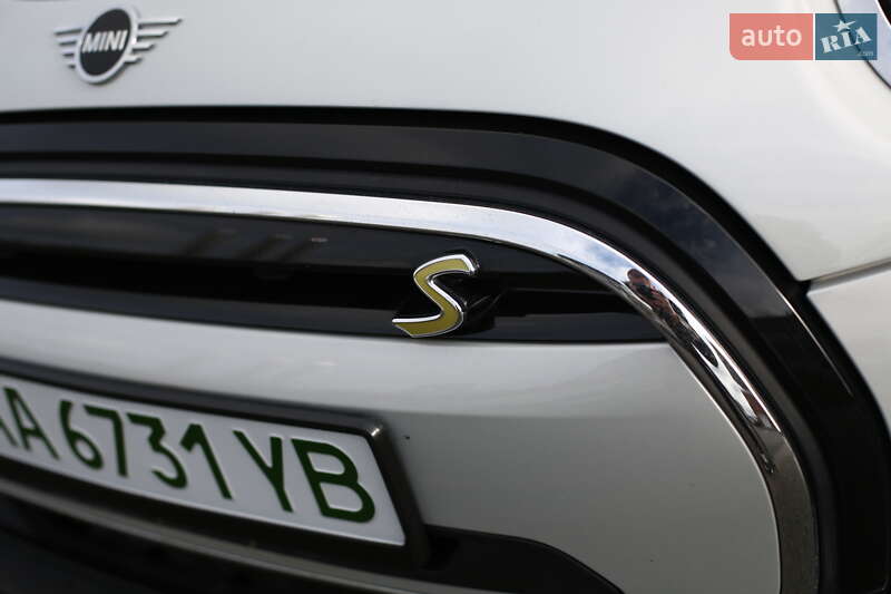 Хэтчбек MINI Electric 2021 в Киеве