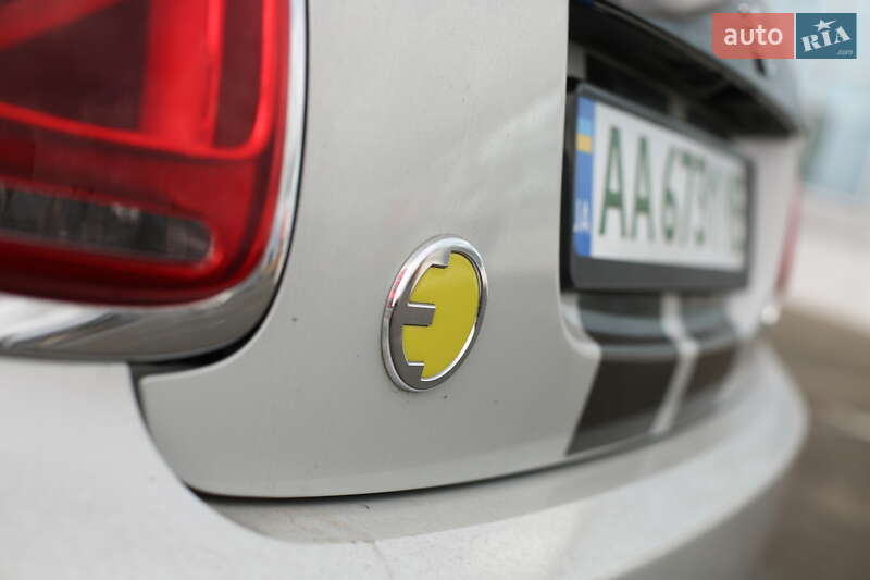 Хэтчбек MINI Electric 2021 в Киеве