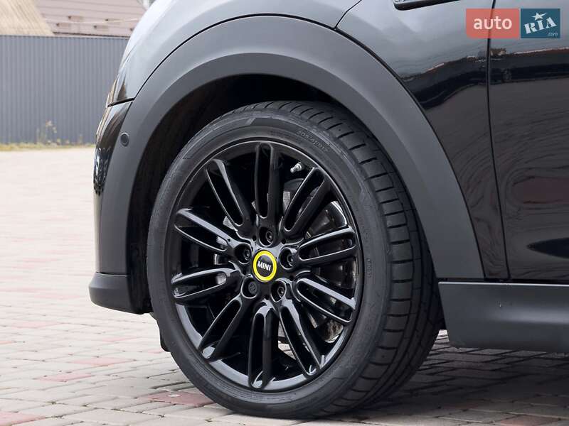 Хэтчбек MINI Electric 2022 в Луцке