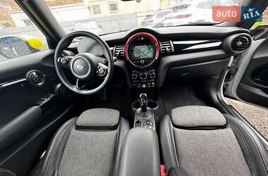 Хетчбек MINI Electric 2020 в 