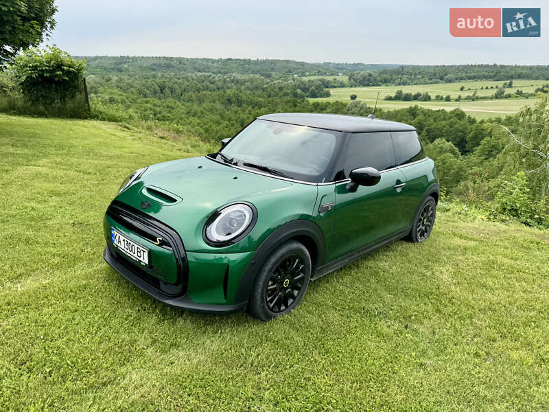 Хэтчбек MINI Electric 2021 в Киеве