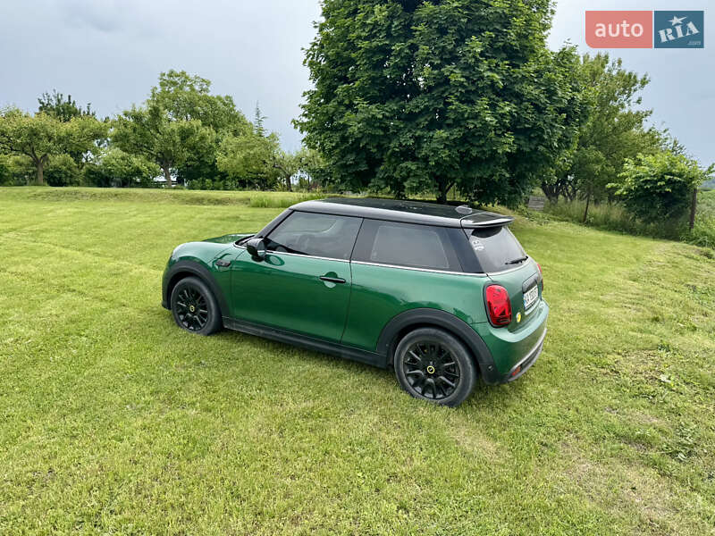 Хэтчбек MINI Electric 2021 в Киеве