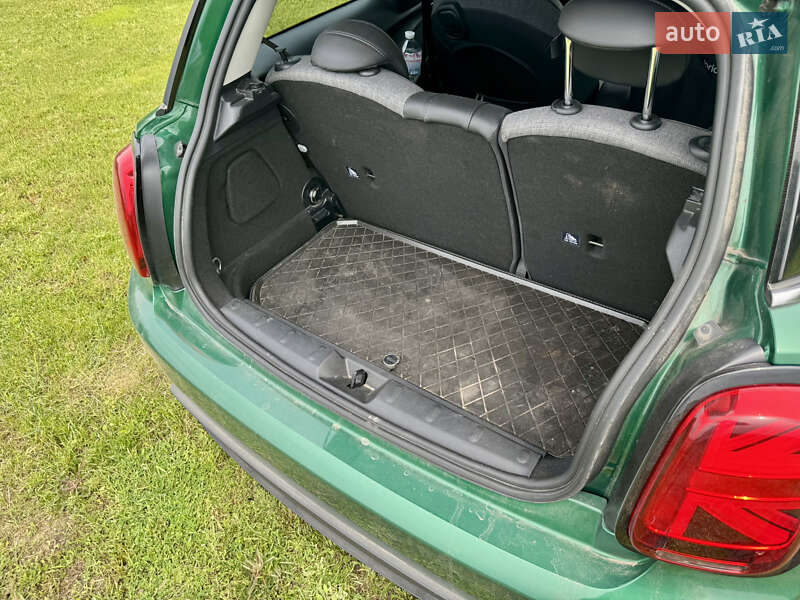 Хэтчбек MINI Electric 2021 в Киеве