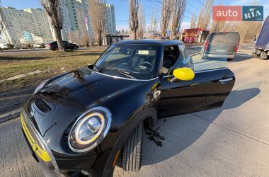 Хэтчбек MINI Electric 2020 в Киеве