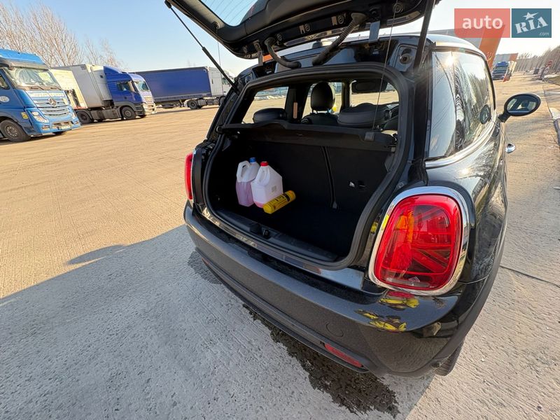 Хэтчбек MINI Electric 2020 в Киеве