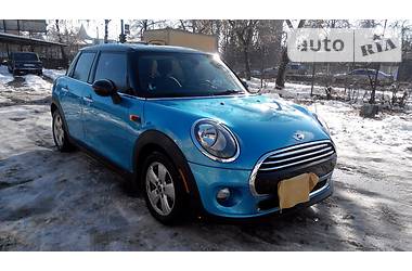 Хэтчбек MINI Hatch 2015 в Ивано-Франковске