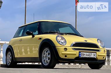 Хэтчбек MINI Hatch 2003 в Одессе