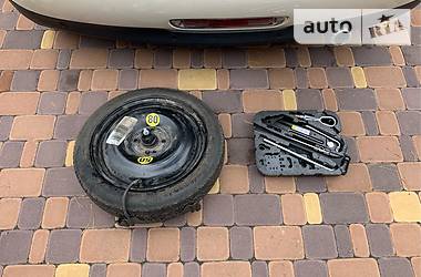 Хетчбек MINI Hatch 2012 в 