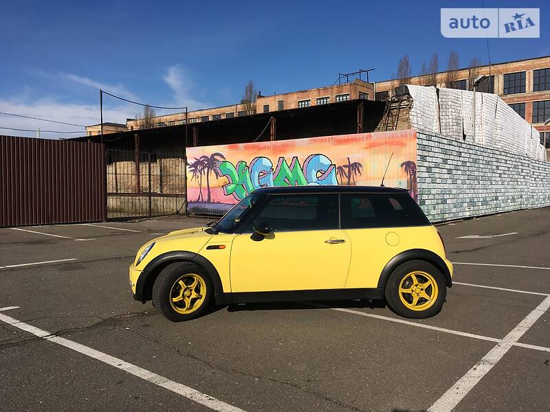 Хетчбек MINI Hatch 2003 в Києві