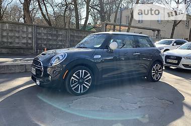 Купе MINI Hatch 2019 в 
