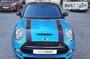 Хетчбек MINI Hatch 2018 в 