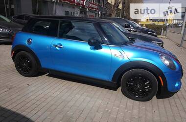 Хетчбек MINI Hatch 2018 в 