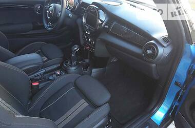 Хетчбек MINI Hatch 2018 в 