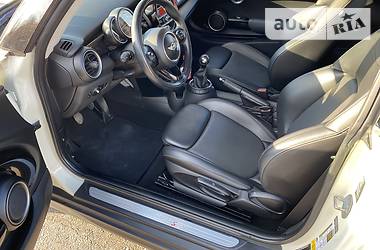 Хетчбек MINI Hatch 2014 в 