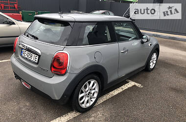 Купе MINI Hatch 2017 в 