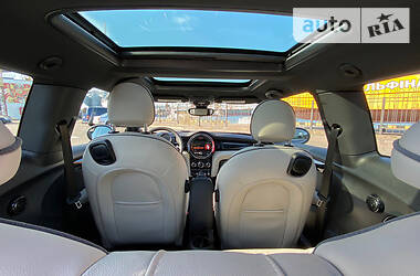 Купе MINI Hatch 2019 в 