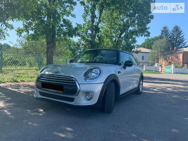 Хетчбек MINI Hatch 2014 в Полтаві
